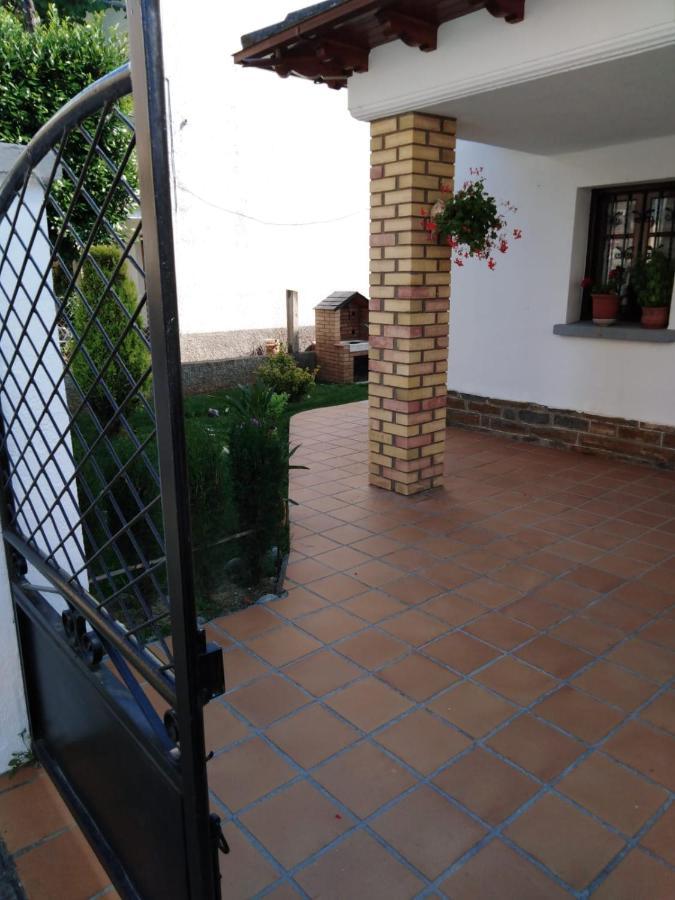Apartamento Rural Casa Paco Con Jacuzzi Exterior Y Barbacoa Aínsa Exterior photo